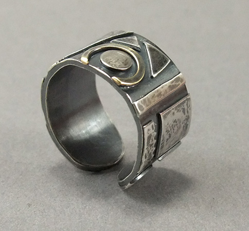 Ring r7a